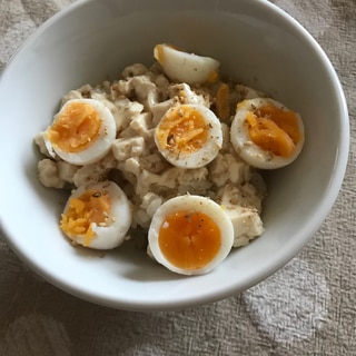 豆腐とうずら卵の簡単丼